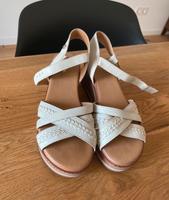 Carmela Damenschuhe Sommerschuhe Sandale beige Größe 37 Saarland - Lebach Vorschau