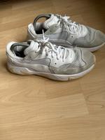 Puma Laufschuhe Gr. 43 Weiß Hessen - Offenbach Vorschau