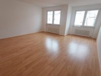 2zw WOHNUNG BALKON EBK WANNENBAD NÄHE PLATZ DER DEUTSCHEIN EINHEIT BLEICHSTR BUSSE  REWECENTER Hessen - Wiesbaden Vorschau