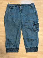Jeansshorts Capri Bermuda Biba Größe 42 Brandenburg - Woltersdorf Vorschau