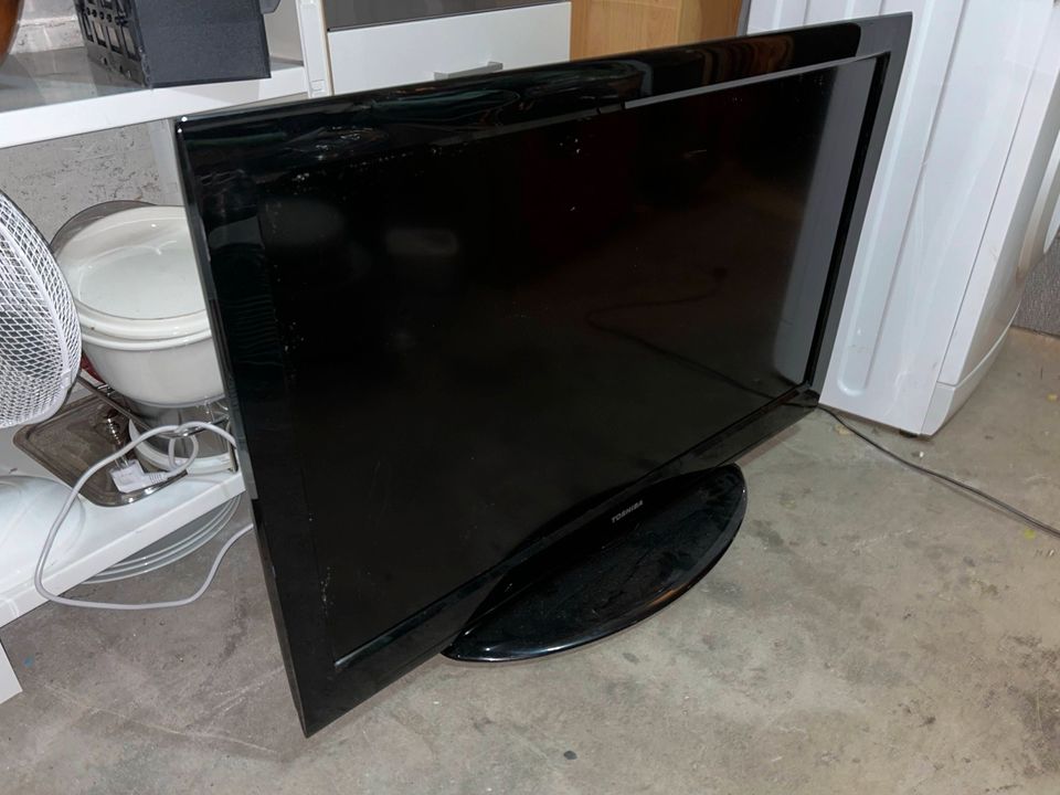 40 Zoll LCD Fernseher Toshiba in Worms