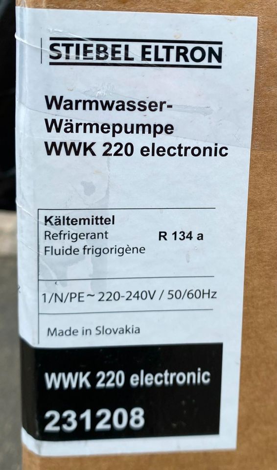 Stiebel Eltron Warmwasser-Wärmepumpe WWK 220 electronic weiß, Großhandelwaren kaufen Restposten Paletten in Tanna