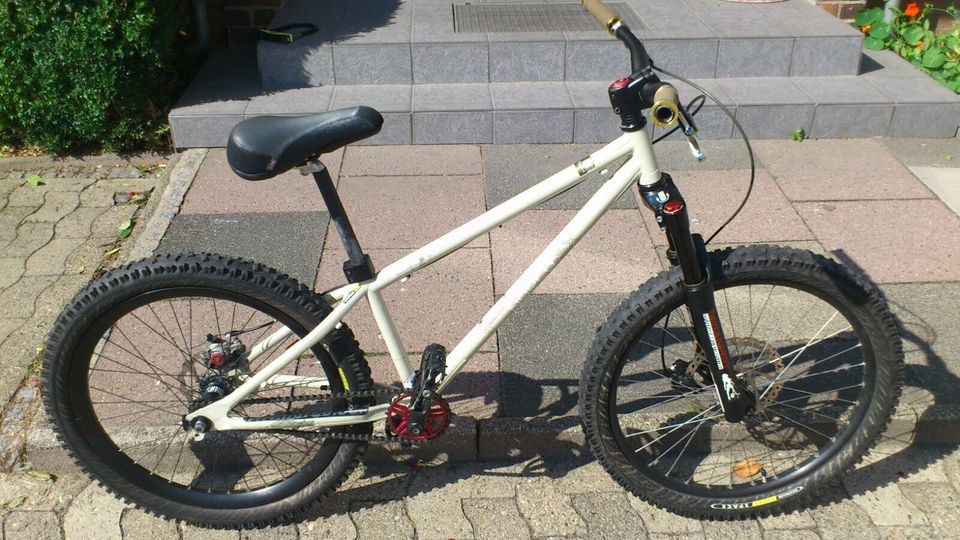 Dirt-Bike Norco One 24(26) " Singlespeed (Top Zustand, NP 1.800€) in Peine