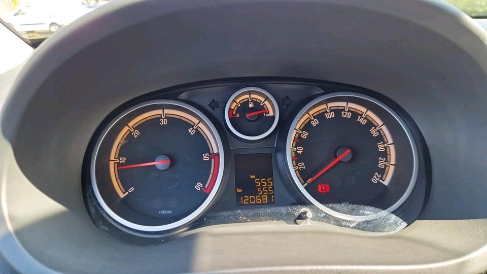 Opel Corsa d 1.3 DTI  4 Türen  klima in Mainz