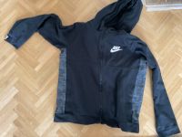 Nike Hoodie (146-158) Frankfurt am Main - Bornheim Vorschau