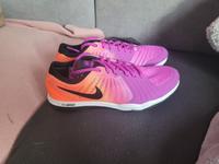 Nike Dual Fusion TR 4 Print Gr. 37,5 lila Sport Sneaker Running F Hessen - Fulda Vorschau