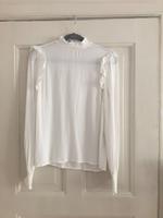 TOP * Blogger Weiß Bluse von STRADIVARIUS M NEU mit Etikett Hamburg-Nord - Hamburg Winterhude Vorschau