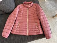 Wie neu!! Leichte kurze Steppjacke von Esprit Gr.S Harburg - Hamburg Neugraben Vorschau