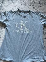 Calvin Klein Tshirt Gr. XL Nordrhein-Westfalen - Oberhausen Vorschau