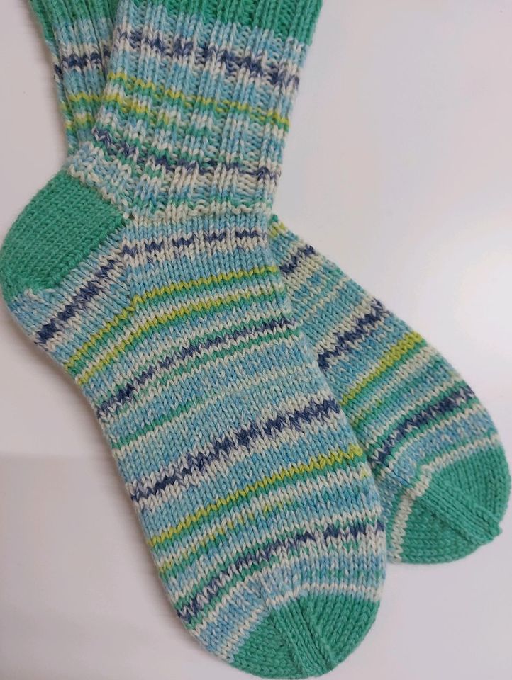 Wollsocken. Gr.40-41.Gestrickte Socken aus  Sockenwolle.8 fädig. in Warendorf