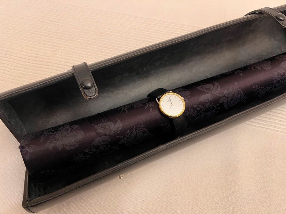 hochwertige Uhrenrolle- Box Leder, schwarz für 8 Uhren, neuwertig in Hamburg