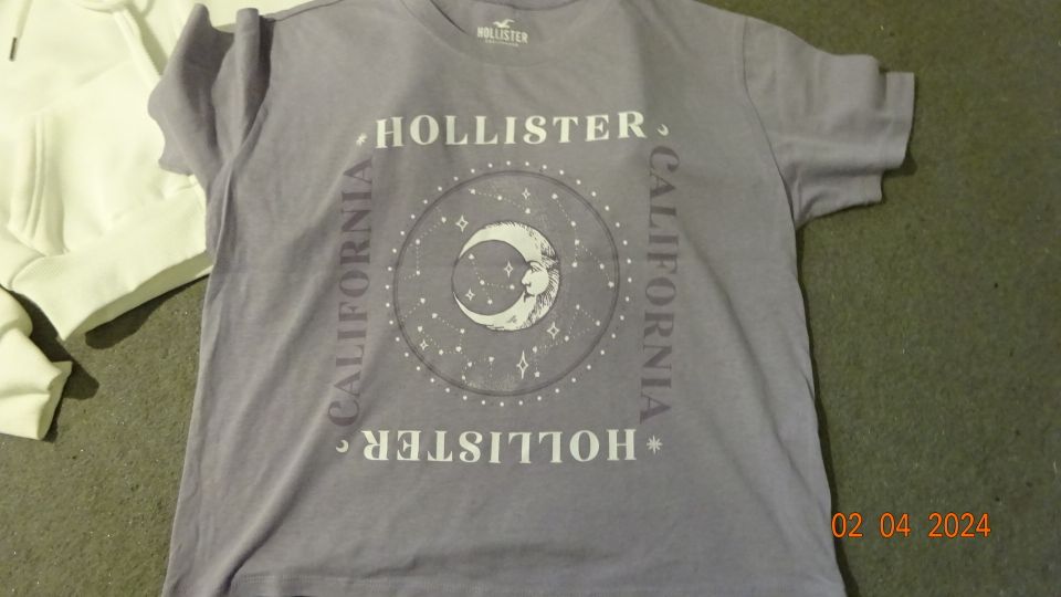 Shirt Hollister Gr. XS + Jacke Gr. XS in Geldern