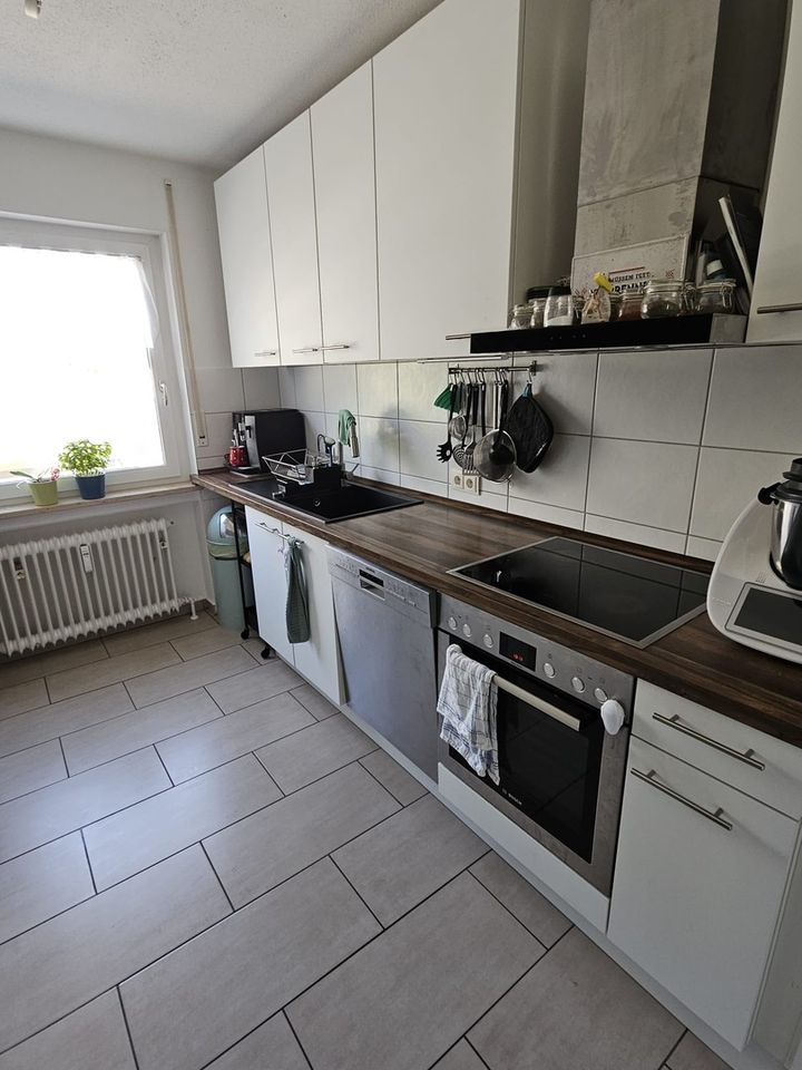 VB Provisionsfreie 3 Zimmer Wohnung mit Balkon, 2 Abstellkammern, Kelleranteil und großen Hof in Fürth