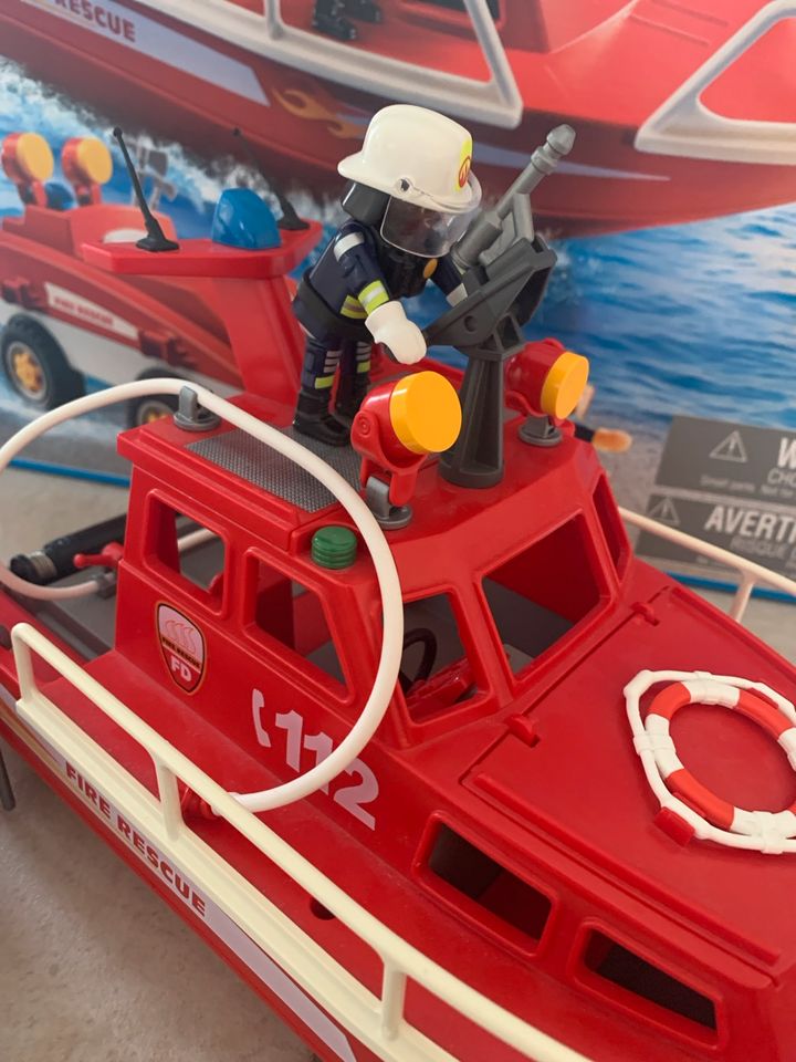 Playmobil city action Feuerwehrset Boot Hubschrauber 9503 in Bayern -  Pförring | Playmobil günstig kaufen, gebraucht oder neu | eBay  Kleinanzeigen ist jetzt Kleinanzeigen