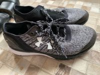 Under Armour Turnschuh schwarz weiß Gr, 42 Wandsbek - Steilshoop Vorschau