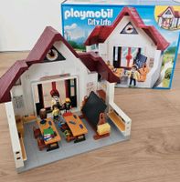 Playmobil City Life - SchulhaPlaymobil 6865 City Life - Schulhaus Niedersachsen - Wolfsburg Vorschau