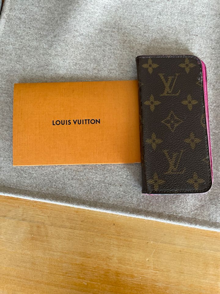 iPhone Hülle Louis Vuitton in Daun