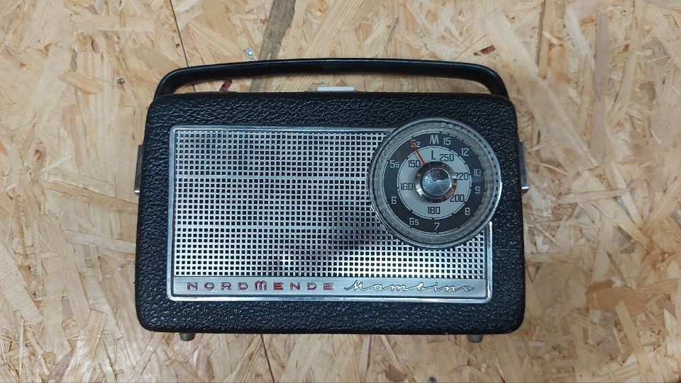 Nordmende Mambino Vintage Kofferradio 60er in Berlin