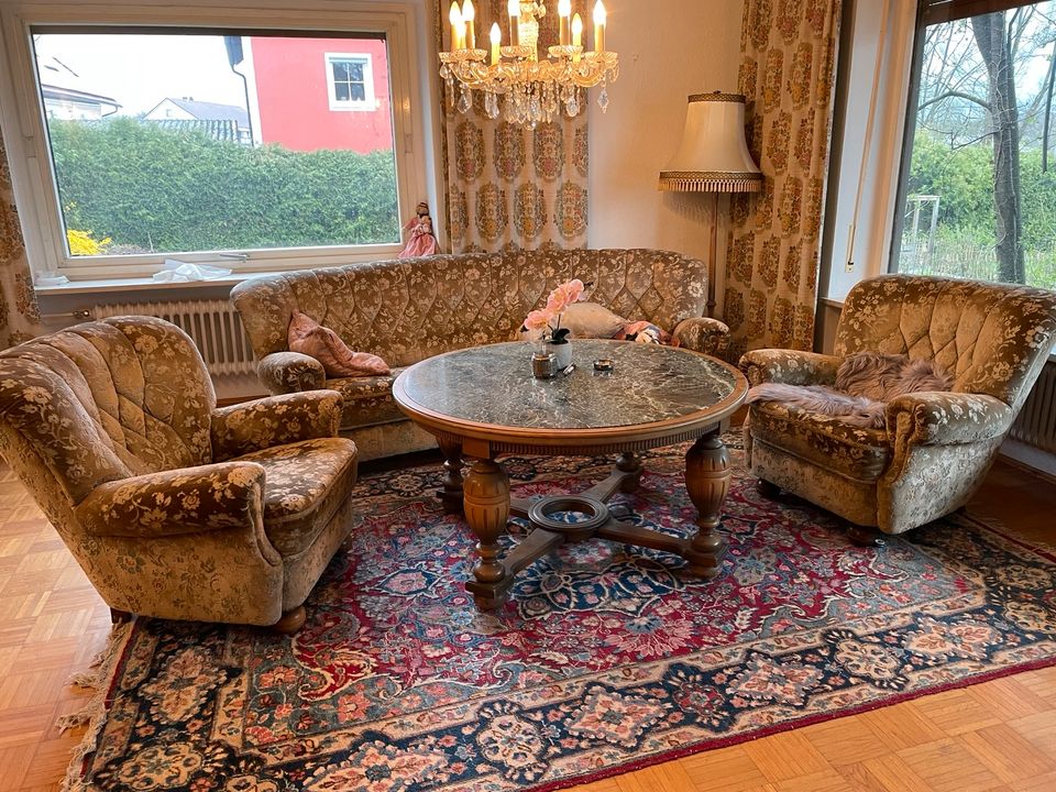 Sofa 3-teilige Sitzgarnitur herrschaftliche Wohnzimmermöbel in Eggenfelden