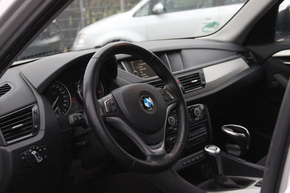BMW X1 Baureihe X1 xDrive 20d 1.Hand/SHZ/Start-Stop in Salzkotten