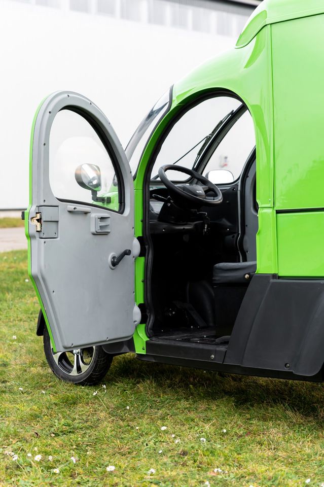 MAX Elektro 4-Rad Elektro MAX Kleintransporter Kofferaufbau Nutzfahrzeug Laubfrosch 4 Rad Pro MEGA Truck TUK TUK TUCK TUCK GECO Traveler BOB Transporter Ape Porter Benziner Hybrid Volta MEGA V-MAX in Neukirchen