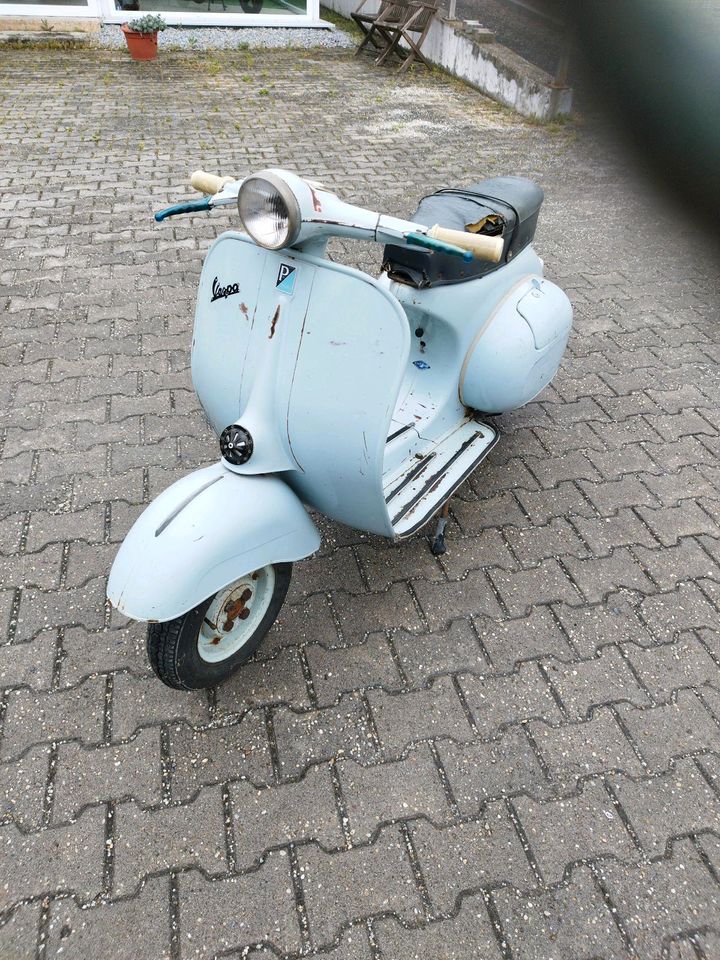 Vespa vnb1 von 1960 mit deutschen Papieren in Mallersdorf-Pfaffenberg