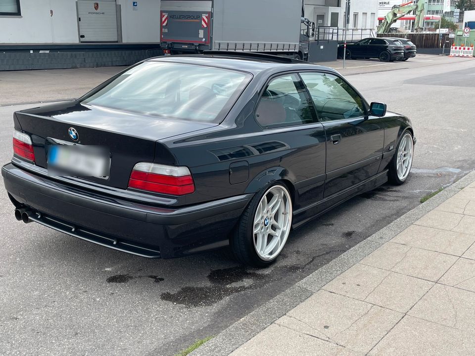 BMW 325i M Paket in Stuttgart