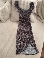 Wunderschönes Kleid mit Blumen von Zara Hessen - Wiesbaden Vorschau