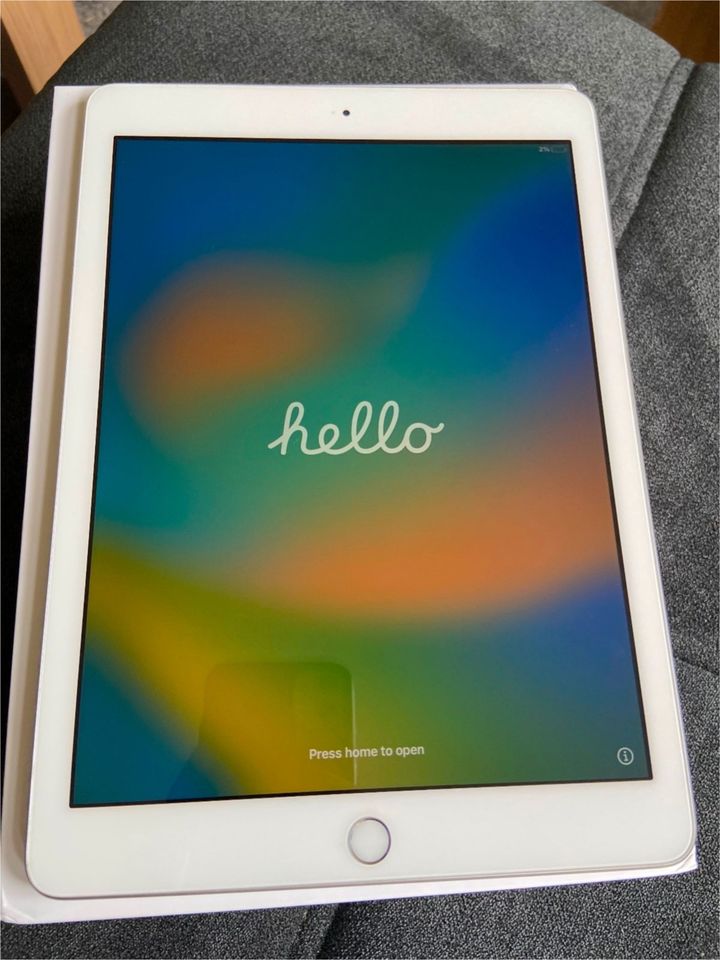 Apple iPad 6. Generation 32 GB Bestzustand inkl. OVP und Zubehör in Südergellersen