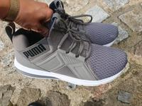 Puma Gr. 40 grau Sneaker Turnschuhe Sportschuhe wie neu Parchim - Landkreis - Sternberg Vorschau