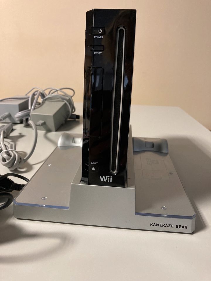 Nintendo Wii Konsole + 2 Spiele in Glauchau