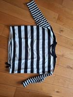Schickes schwarz weißes Shirt Gr.48/50 Düsseldorf - Benrath Vorschau