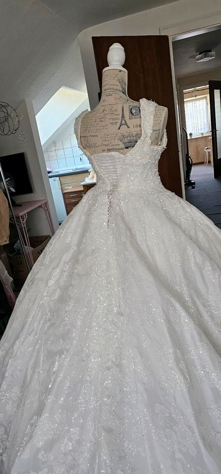 Verkaufe Brautkleid ein Prinzessin in Olsberg
