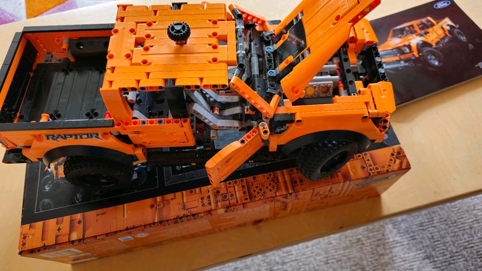 Lego Technic 42126 Ford-F- 150 Raptor in Großenhain