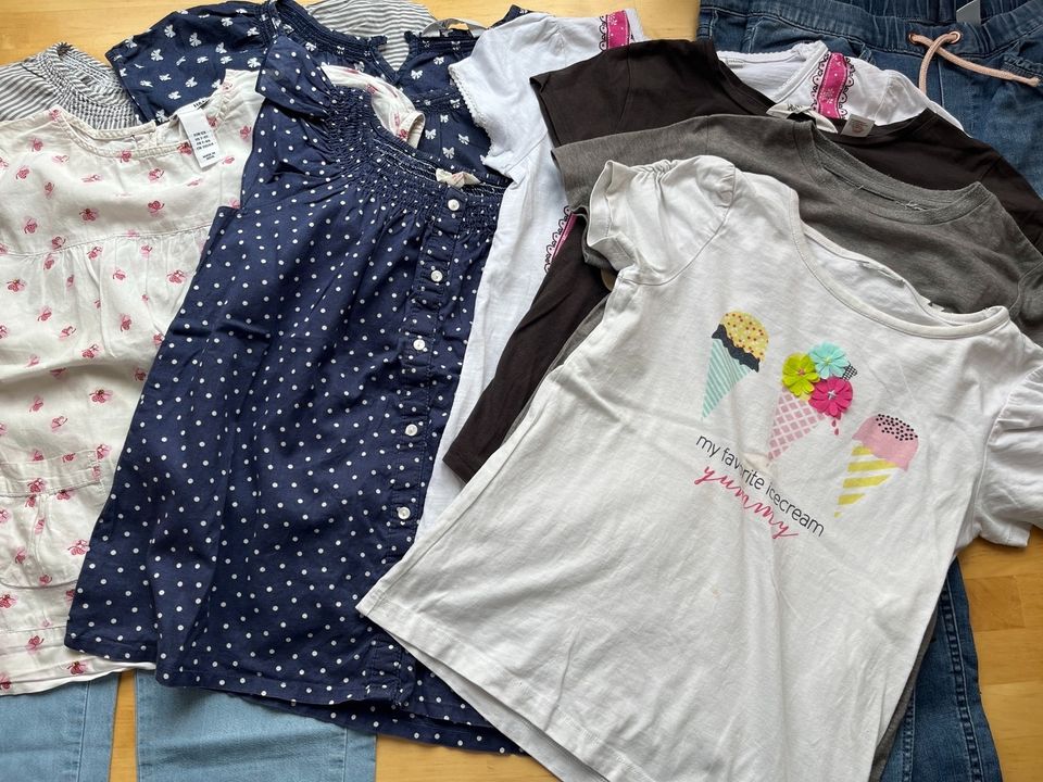 Sommer Bekleidungspaket Mädchen Blusen Jeans T Shirt s in Eibelstadt