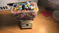 Lego Figuren und Zubehör 444g Nordrhein-Westfalen - Menden Vorschau