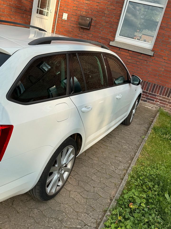 Skoda Octavia 2.0TDI JOY Edition - TÜV Neu in Minden