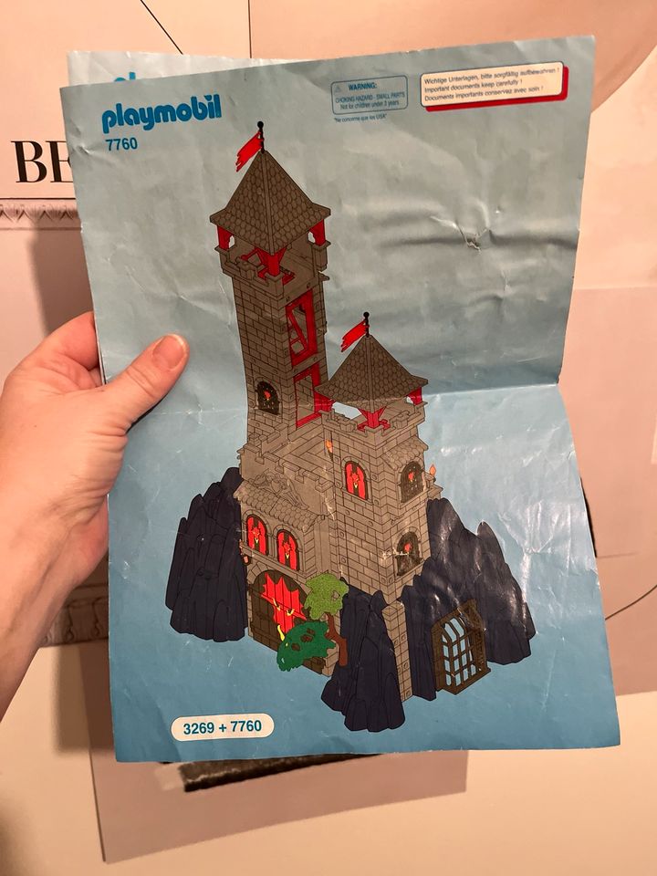 Playmobil Drachen Ritterburg Novelmore mit Zubehör 70x 70 in Isernhagen