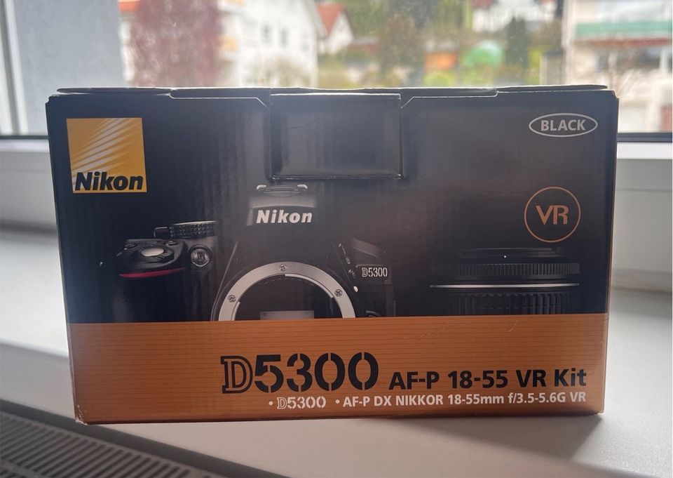 Nikon D5300 AF-P 18-55 VR Kit in Wächtersbach