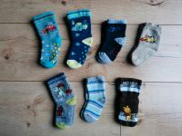 dicke Socken Winter Größe 19-22 Sachsen-Anhalt - Dessau-Roßlau Vorschau