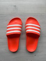 Adilette rot Gr. 37 Hessen - Gießen Vorschau