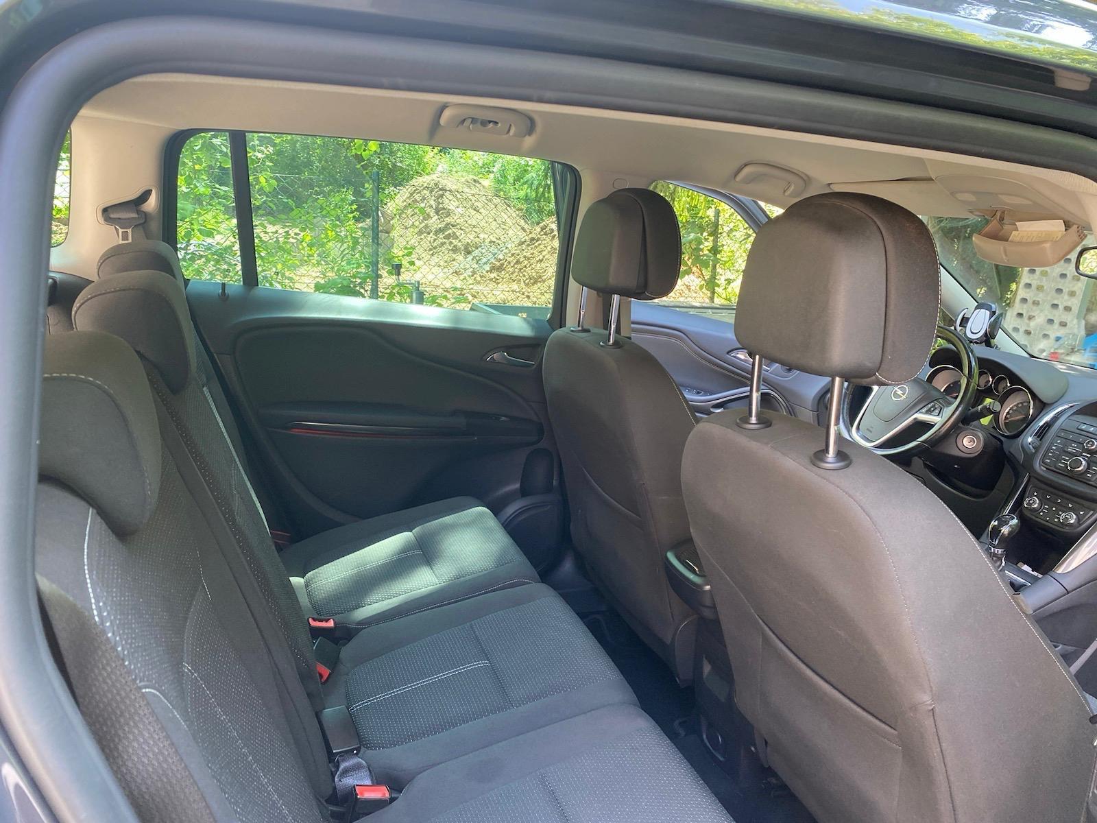 Abbildung des Autos Auto Opel zafira Tourer