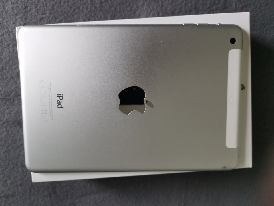 iPad Mini II 32 GB iOS 12.5.7 mit Wifi etc in Hamburg