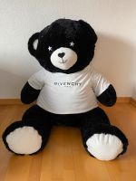 Riesen XXL Teddy mit Givenchy Paris T-Shirt. Ca 140cm groß Niedersachsen - Georgsmarienhütte Vorschau