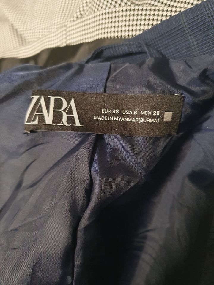 ZARA Anzug Damen Gr.38 neuwertig Blazer und Hose in München