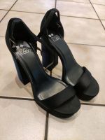 Damen Schuhe Pumps Gr.40 Nordrhein-Westfalen - Paderborn Vorschau