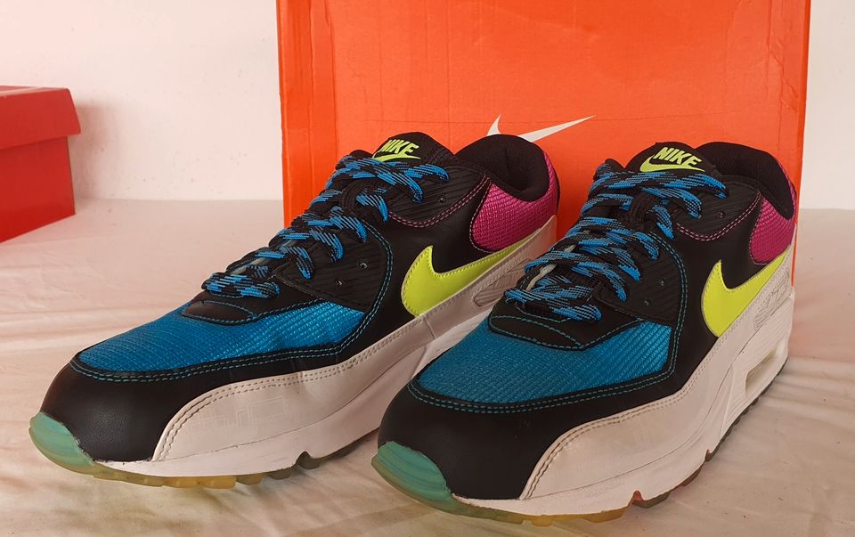 Nike Air Max 90 Premium carnival Hologramm bunte Sohle Sammler 46 in  Thüringen - Schmoelln | eBay Kleinanzeigen ist jetzt Kleinanzeigen