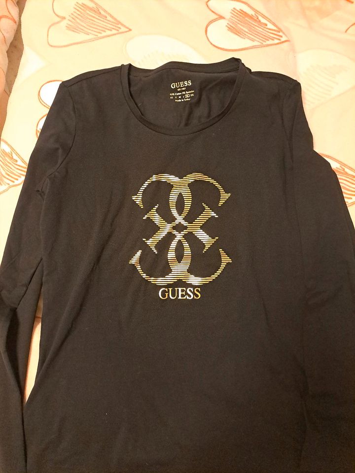 Guess langarmshirt in Burladingen