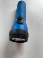 Taschenlampe Blau mit 2 Batterien Düsseldorf - Mörsenbroich Vorschau