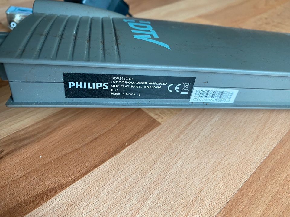 Philips HD Außen HD Antenne mit Verstärker in Hamburg